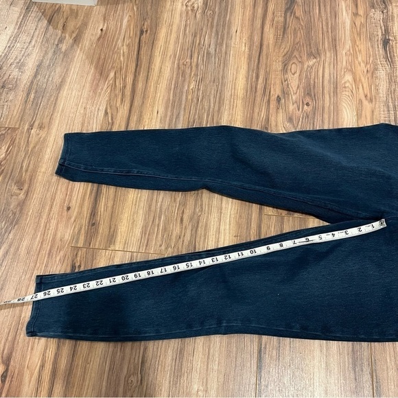 Spanx Jean-ish® Ankle Leggings - Picture 8 of 9